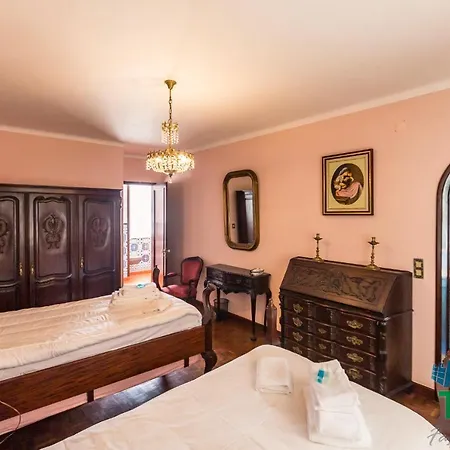 Casa Das Camelias